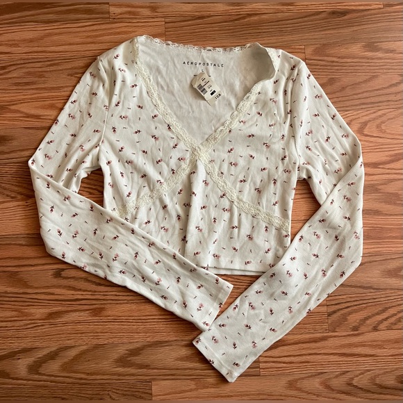 Aeropostale Tops - Aeropostale Long Sleeve Crop Top NWT * read description *